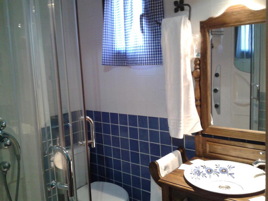 Hostal El Olmo Camarena de la Sierra Cameră foto
